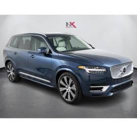 2025 Volvo XC90 Plug-In Hybrid Ultra Bright Theme
