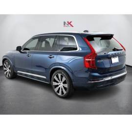 2025 Volvo XC90 Plug-In Hybrid Ultra Bright Theme